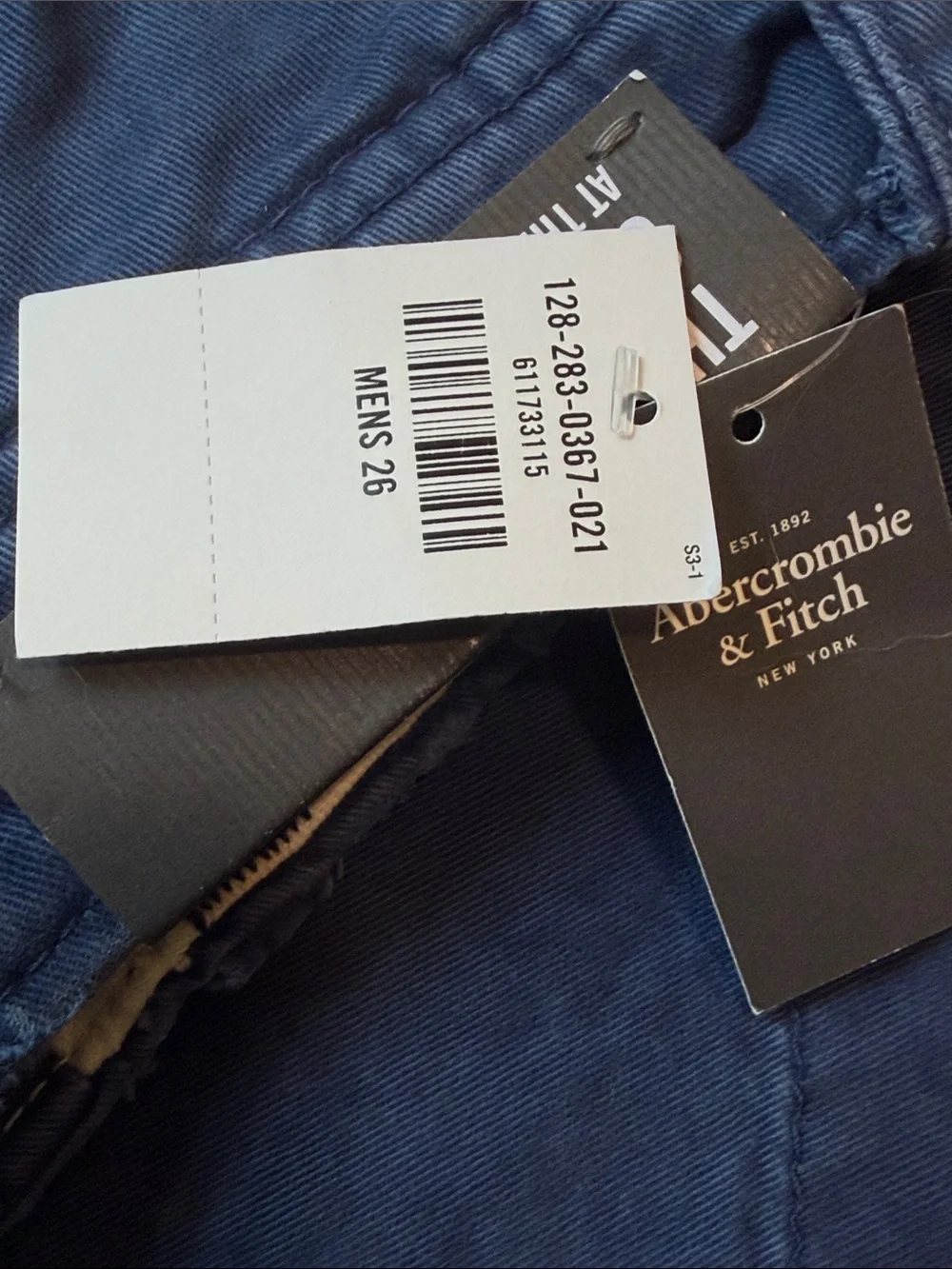 NWT Abercrombie & Fitch Classic Fit At The Knee Shorts